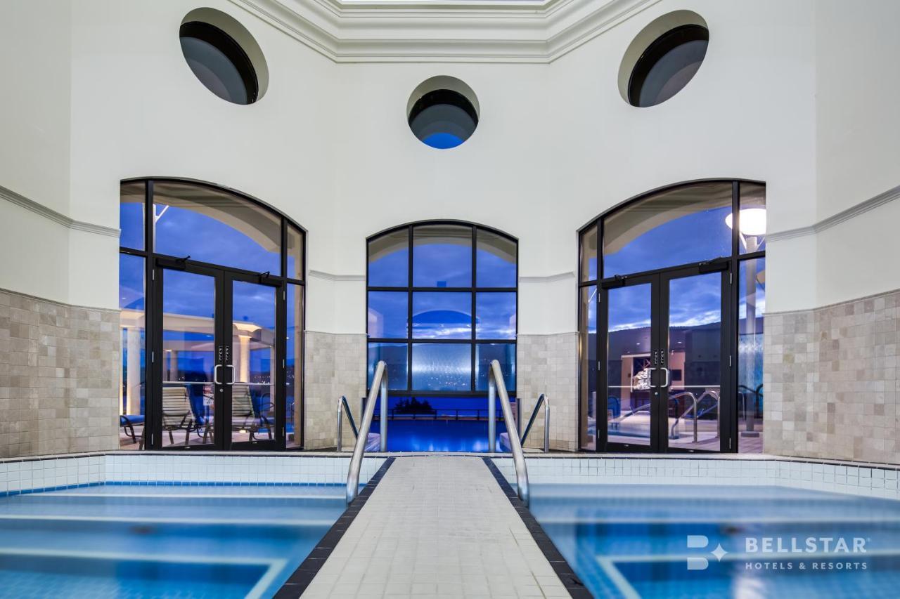 The Royal Kelowna - Bellstar Hotels & Resorts Εξωτερικό φωτογραφία