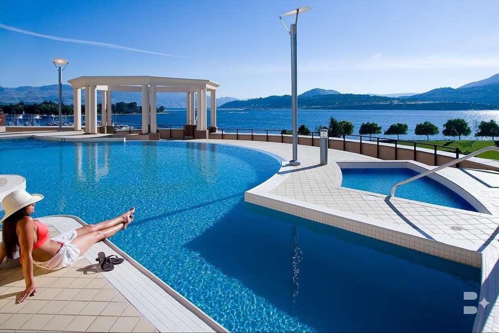 The Royal Kelowna - Bellstar Hotels & Resorts Εξωτερικό φωτογραφία