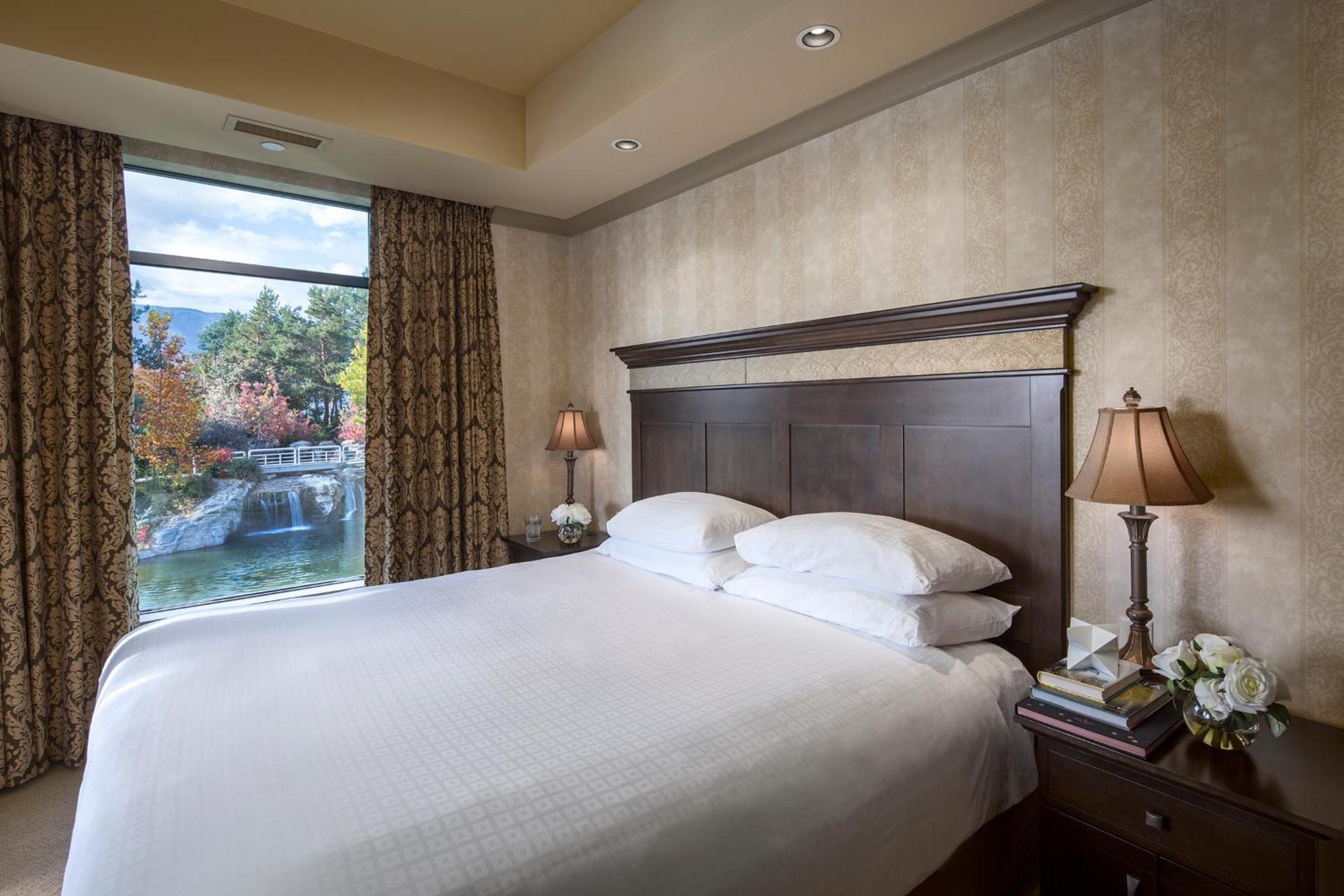 The Royal Kelowna - Bellstar Hotels & Resorts Εξωτερικό φωτογραφία